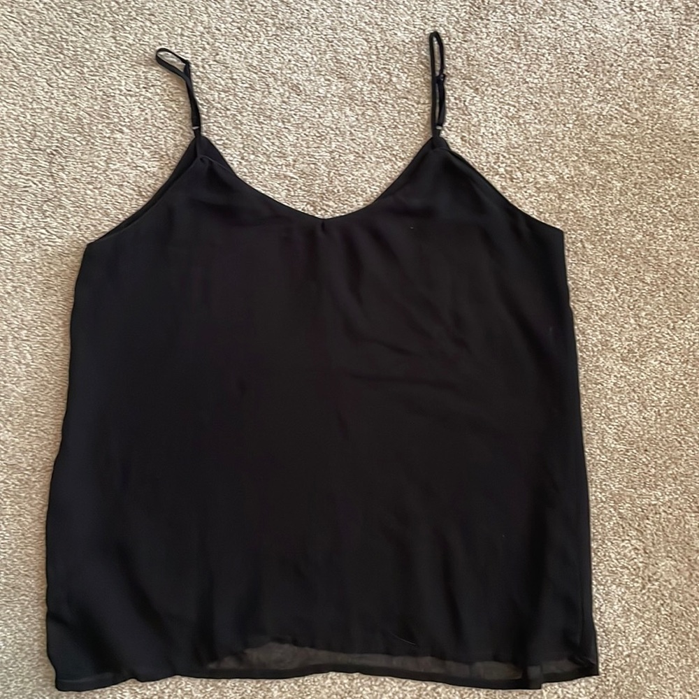 Flowy & sheer blouse